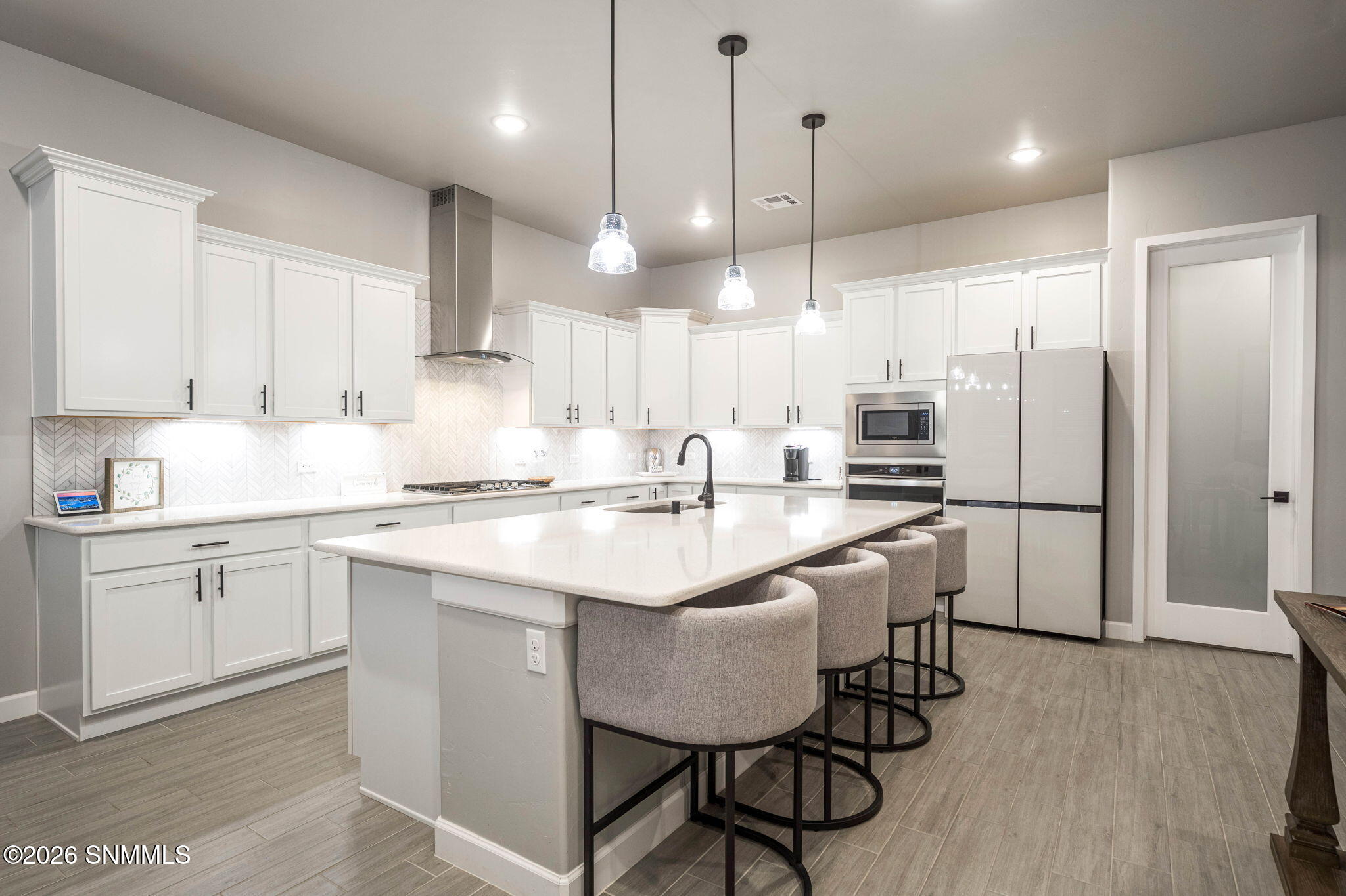 3750 Santa Julia - Z Real Estate - Zane