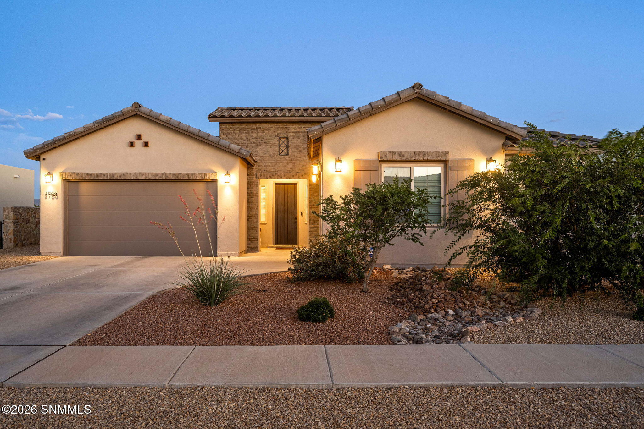 3750 Santa Julia - Z Real Estate - Zane
