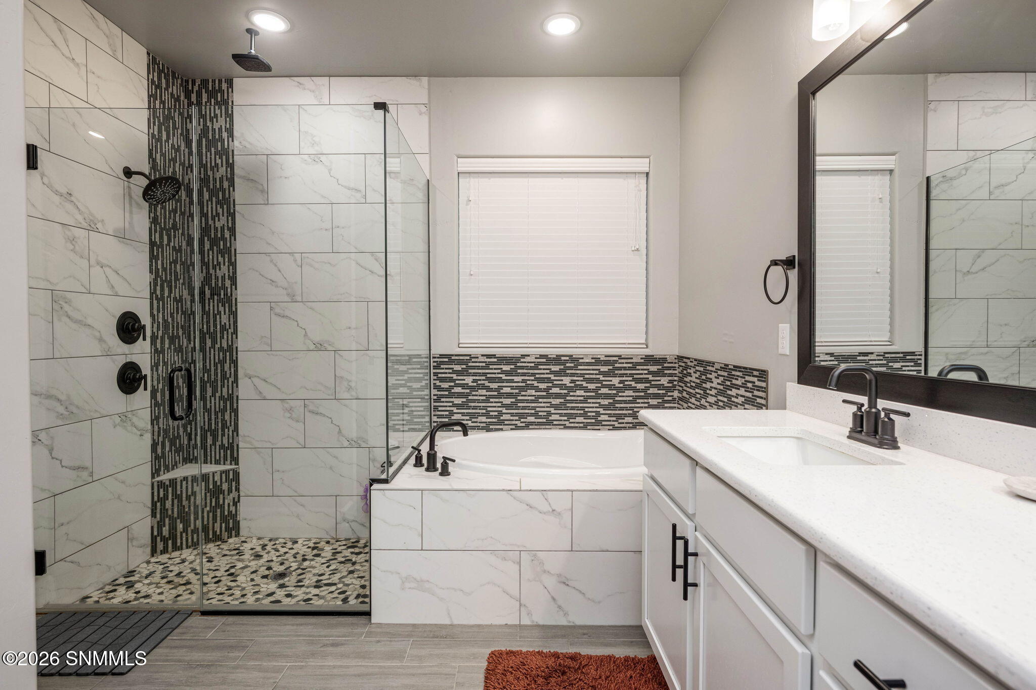 3750 Santa Julia - Z Real Estate - Zane