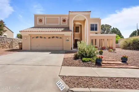 1810 Pinehurst Street, Las Cruces, New Mexico 88011, 3 Bedrooms Bedrooms, ,2.75 BathroomsBathrooms,Residential,For Sale,Pinehurst,2601502