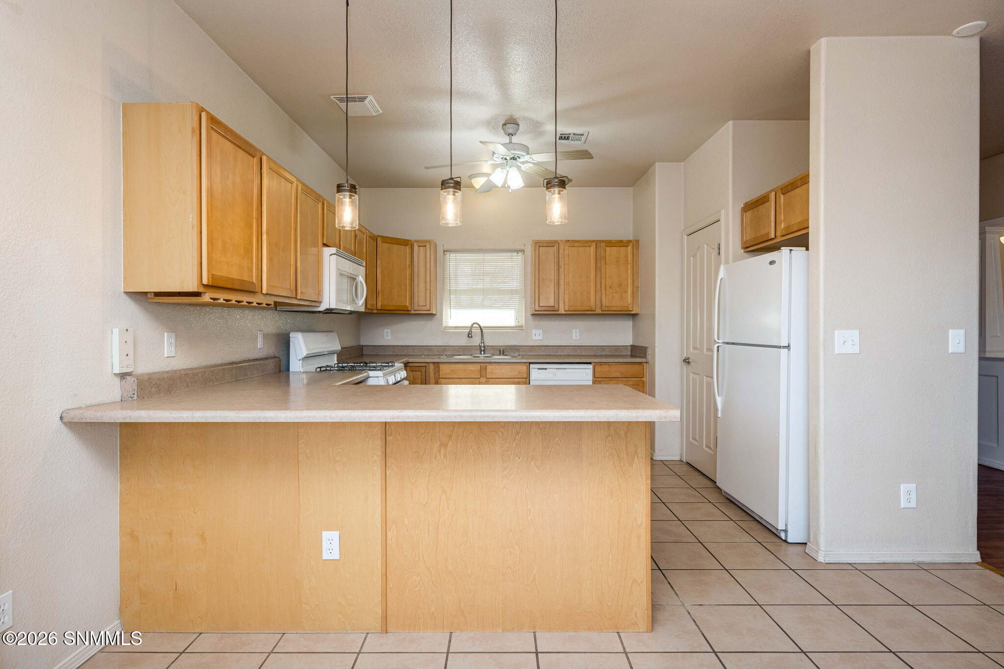 14-web-or-mls-Snappin Homes (Rimrock4626