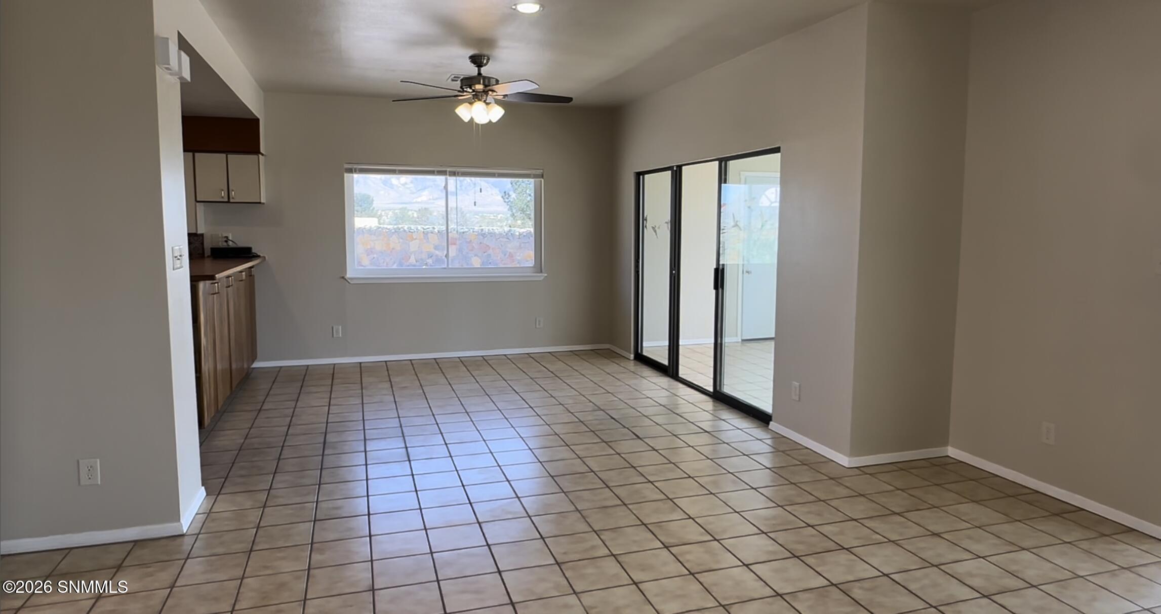 Dinning:Living Room