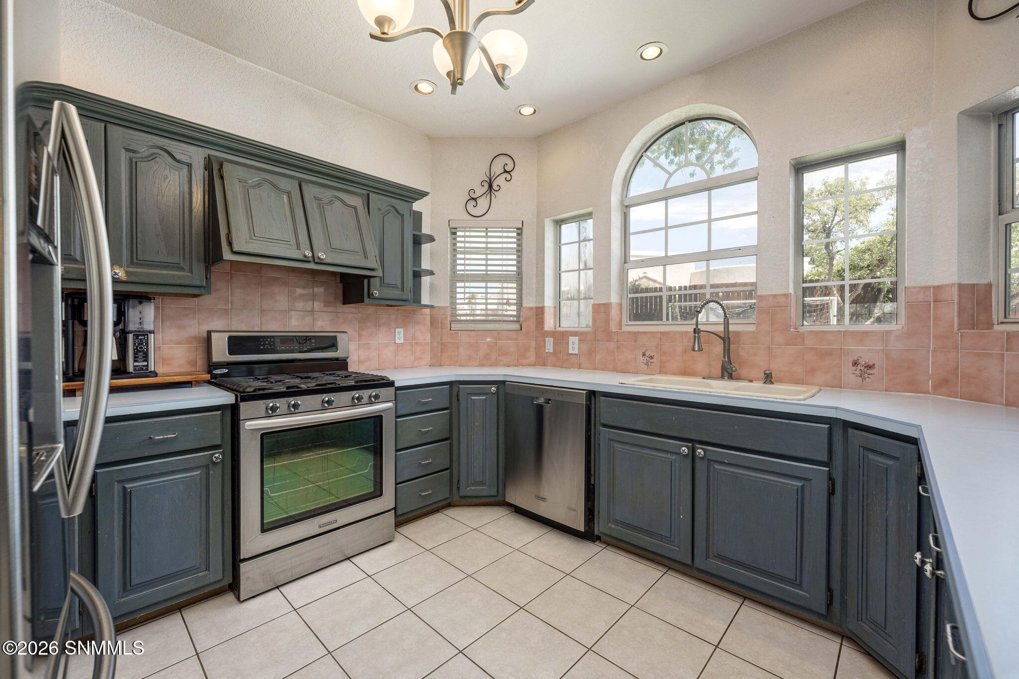 16-web-or-mls-Snappin Homes (Cody2640)-1