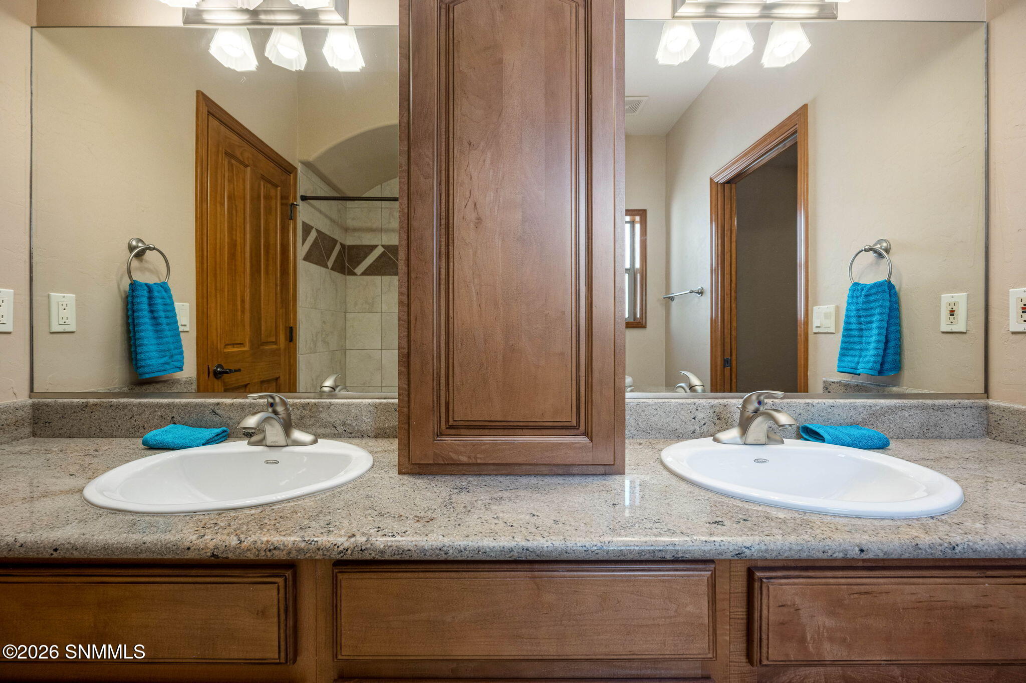 36-web-or-mls-Snappin Homes (LaPurisima4