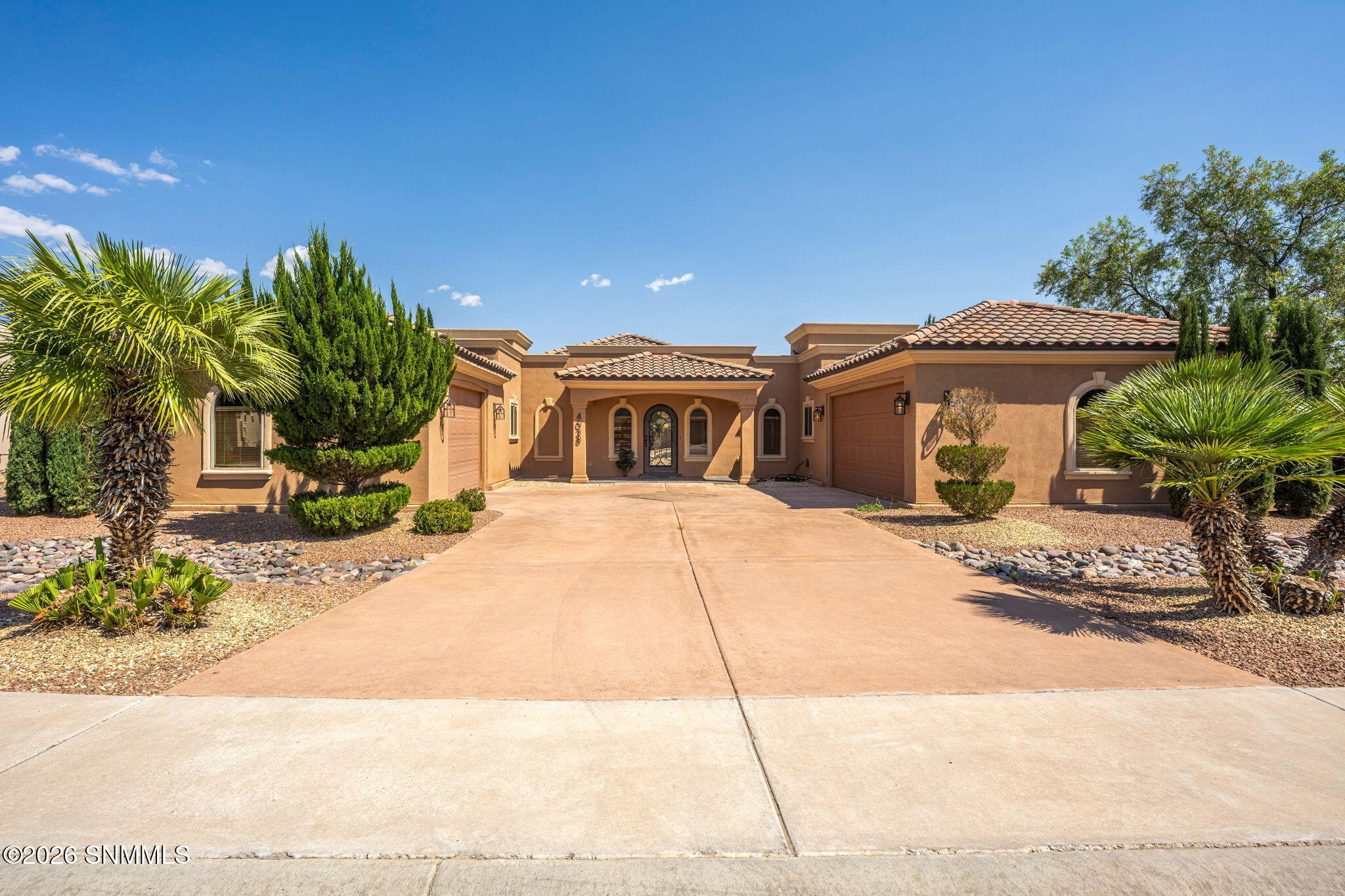 2-web-or-mls-Snappin Homes (LaPurisima40