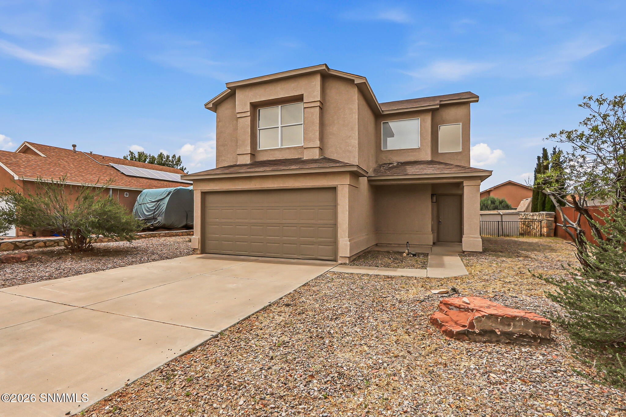 FRONT2 5926 Moon View Dr