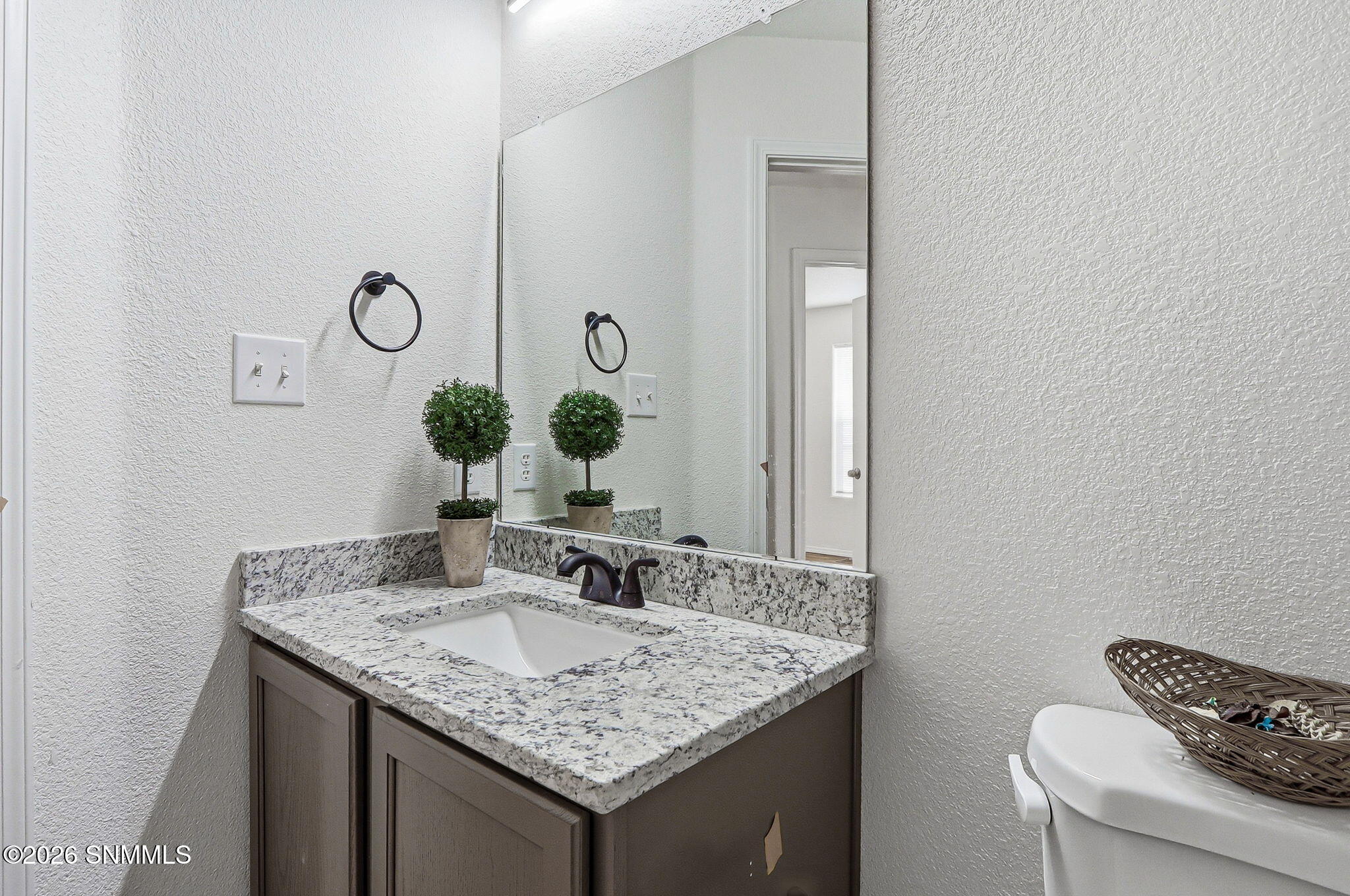 GUEST FULL BATHROOM2