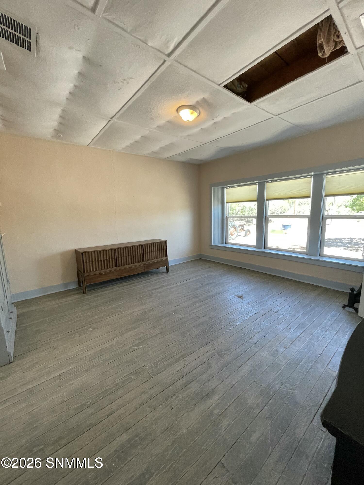 1st Bedroom 2