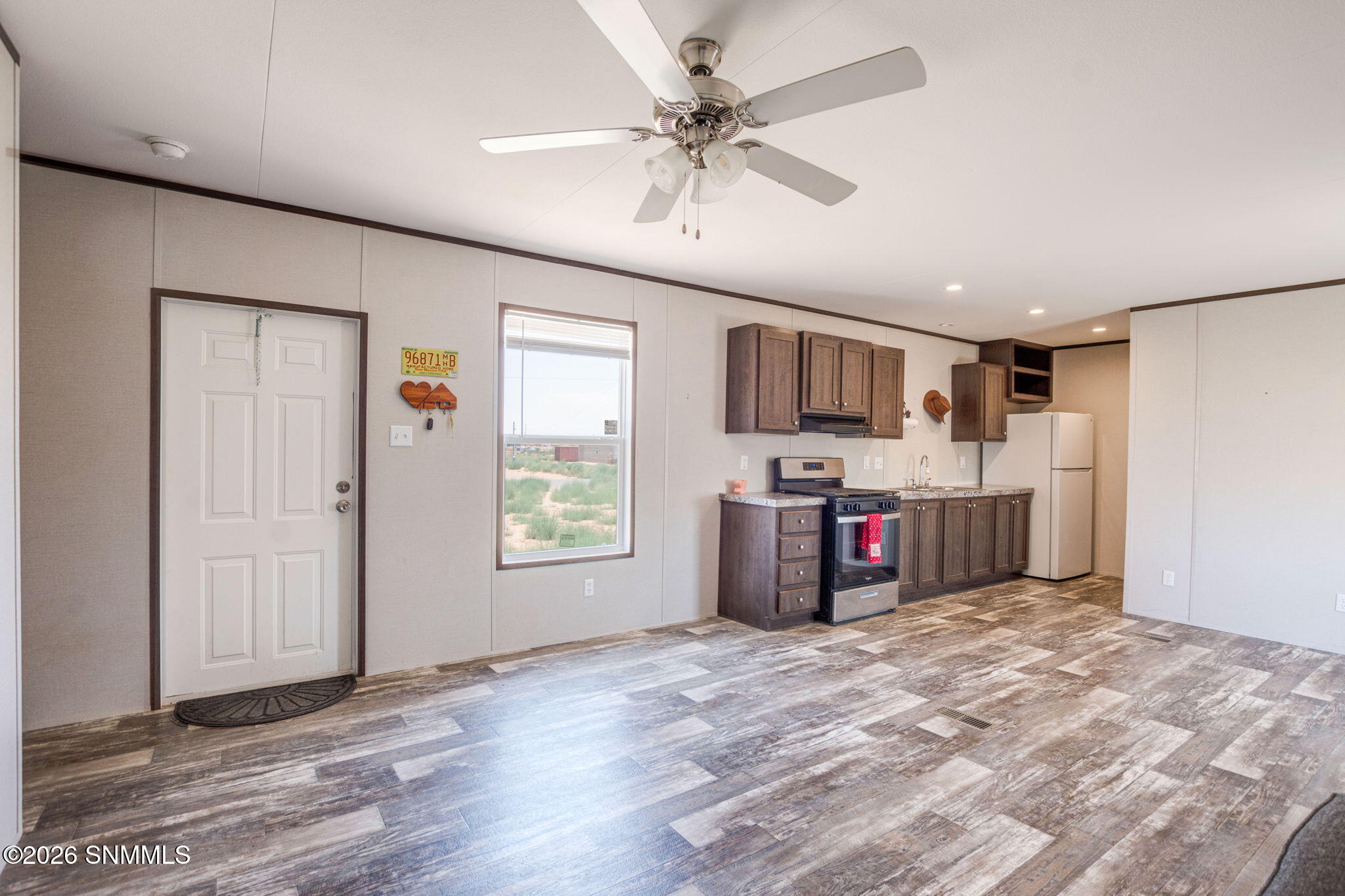 3-web-or-mls-Snappin Homes (KalahariDese