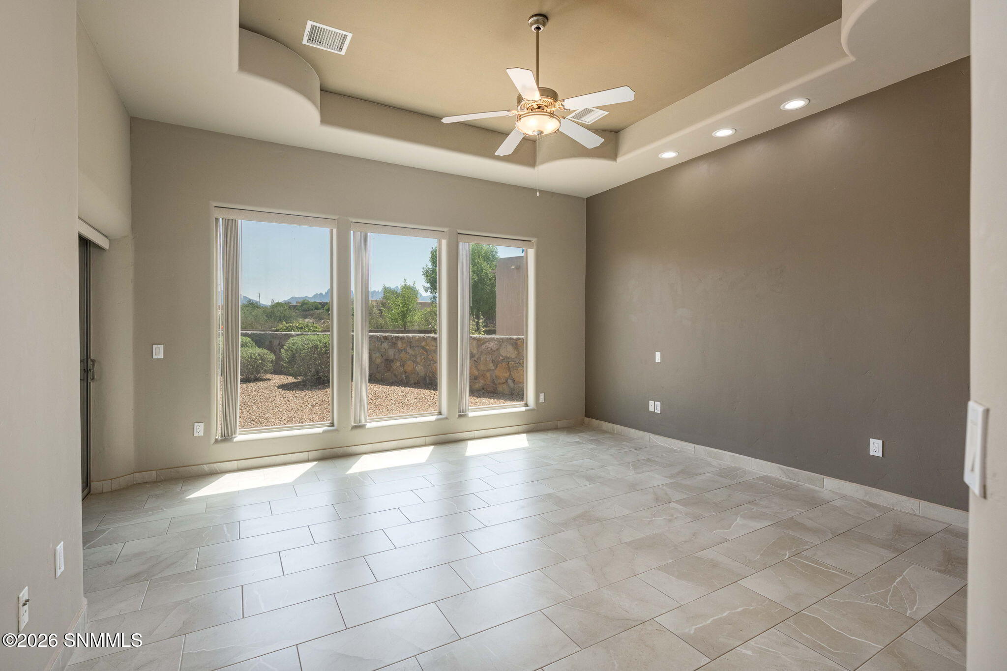 20-web-or-mls-Snappin Homes (SanCarlos51