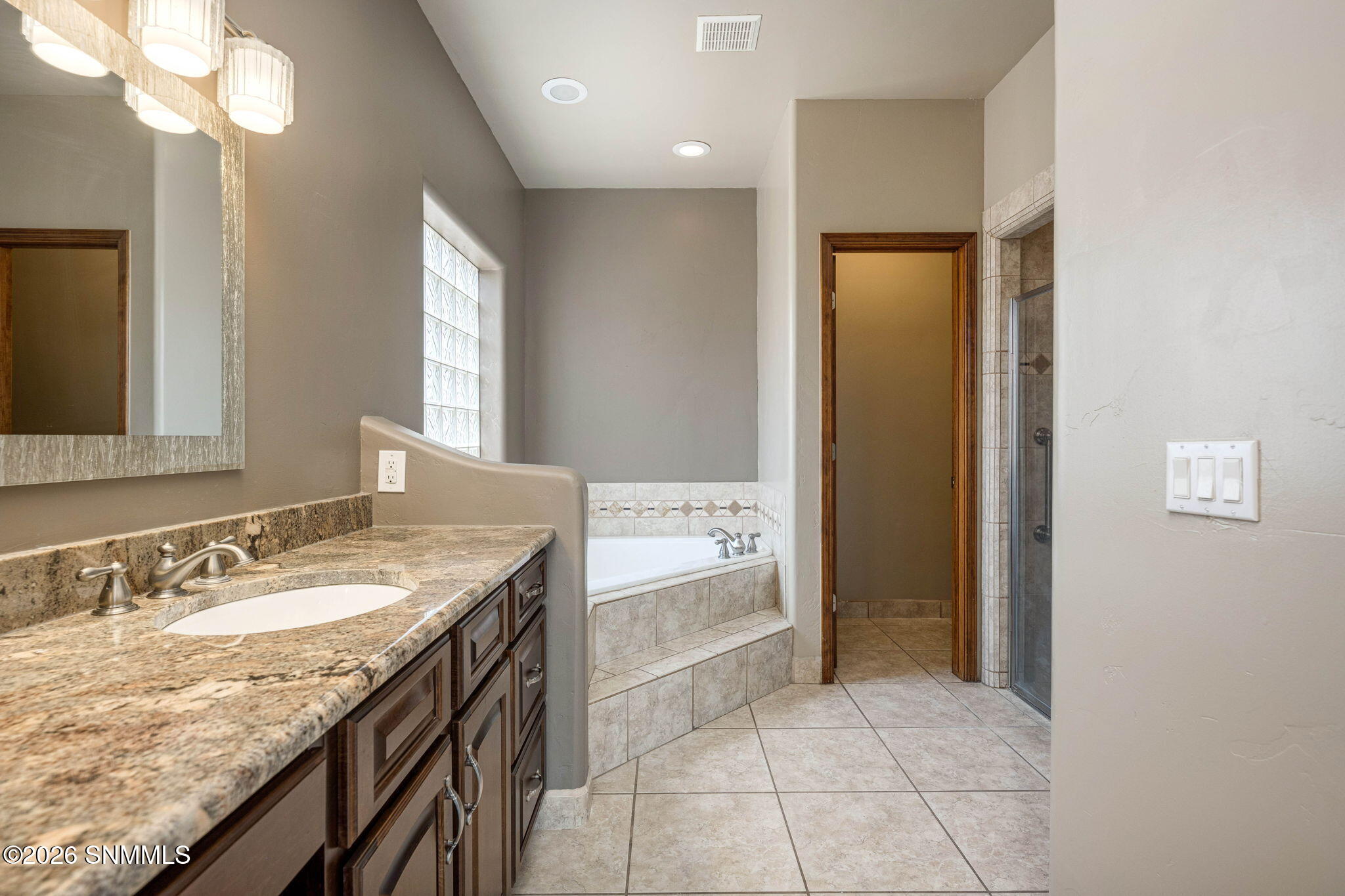 24-web-or-mls-Snappin Homes (SanCarlos51