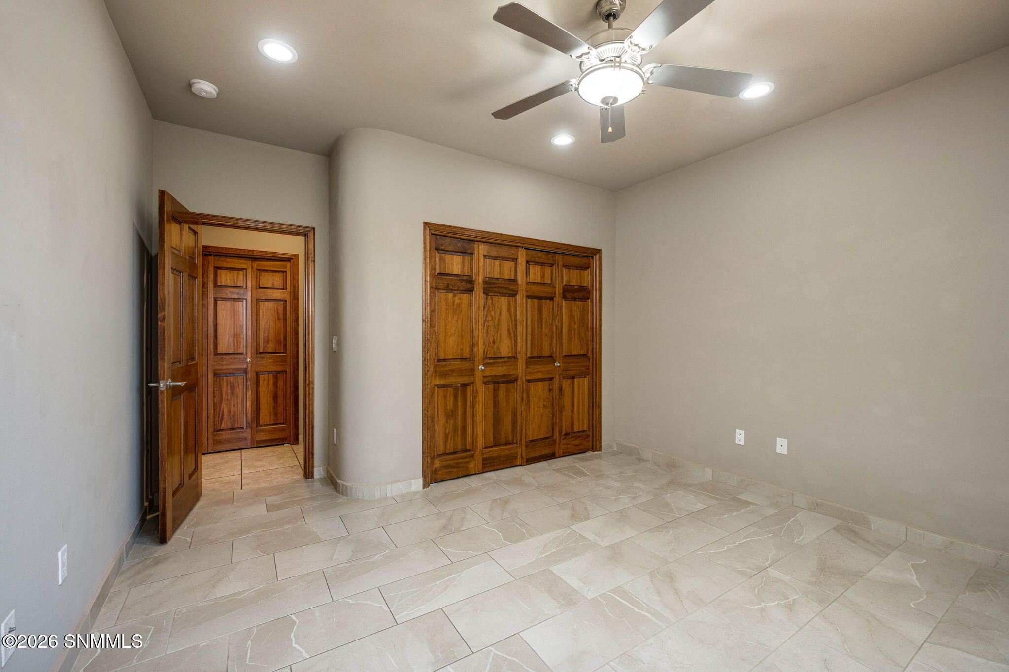 36-web-or-mls-Snappin Homes (SanCarlos51