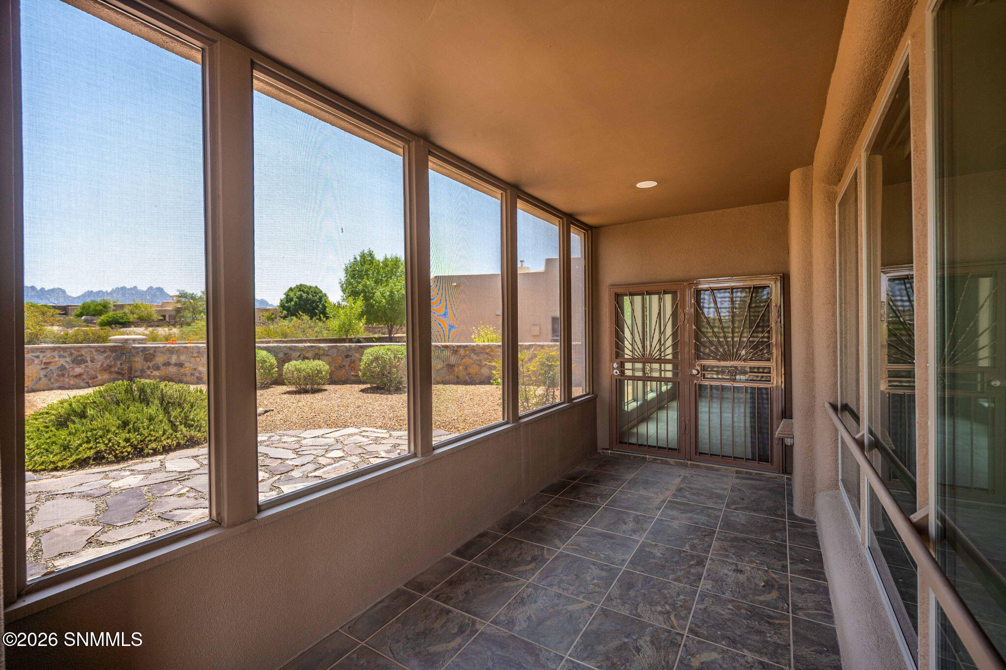 38-web-or-mls-Snappin Homes (SanCarlos51