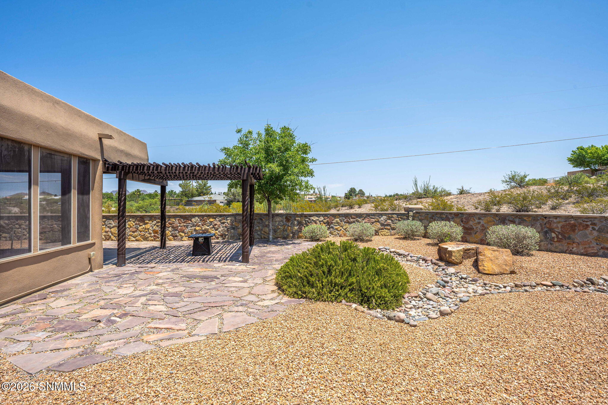 48-web-or-mls-Snappin Homes (SanCarlos51