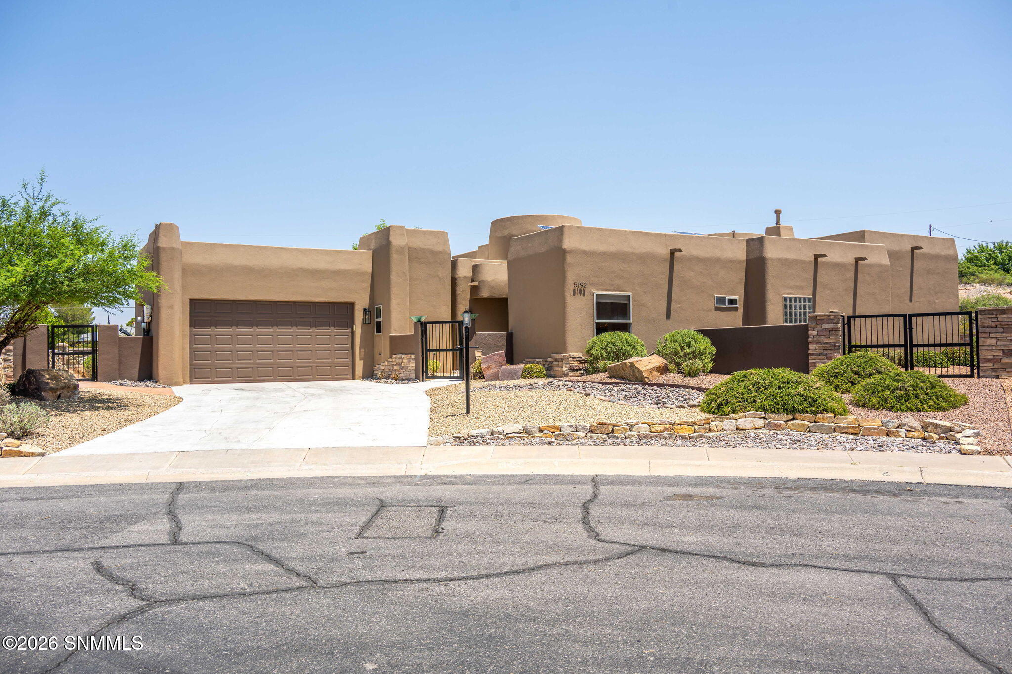 54-web-or-mls-Snappin Homes (SanCarlos51