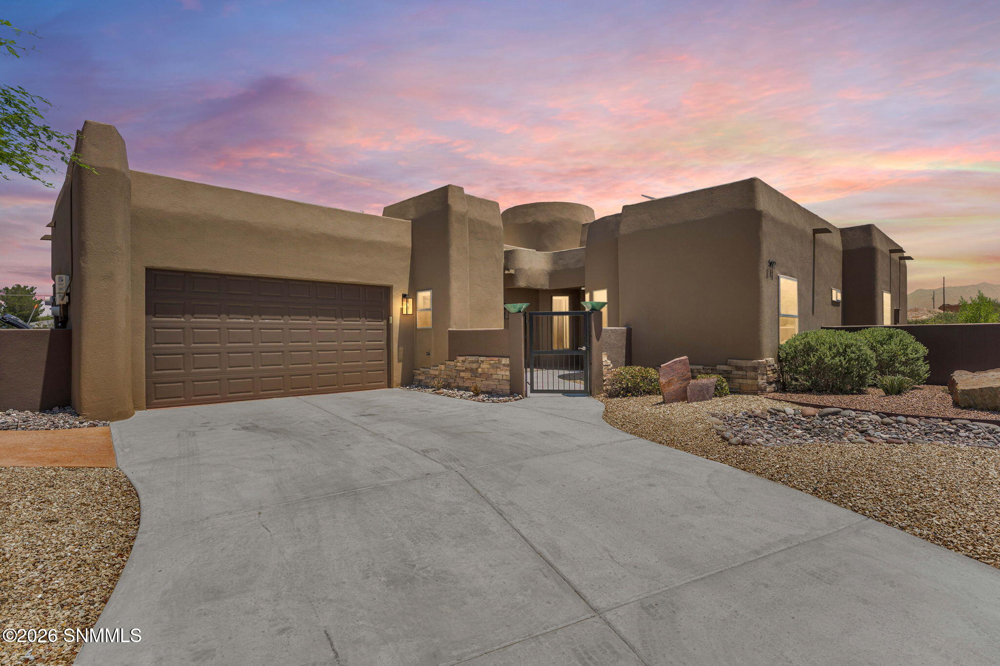 55-web-or-mls-Snappin Homes (SanCarlos51