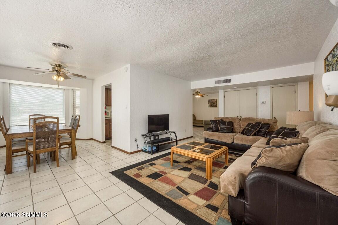 12-web-or-mls-Snappin Homes (Dyer3121)-1