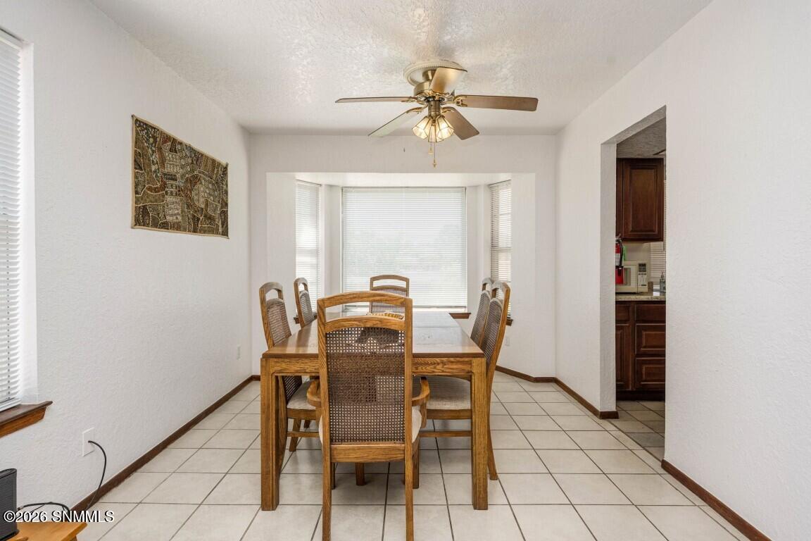 13-web-or-mls-Snappin Homes (Dyer3121)-1