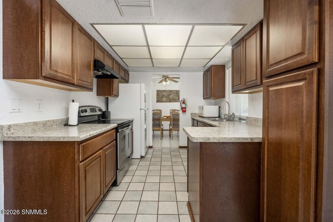 17-web-or-mls-Snappin Homes (Dyer3121)-1
