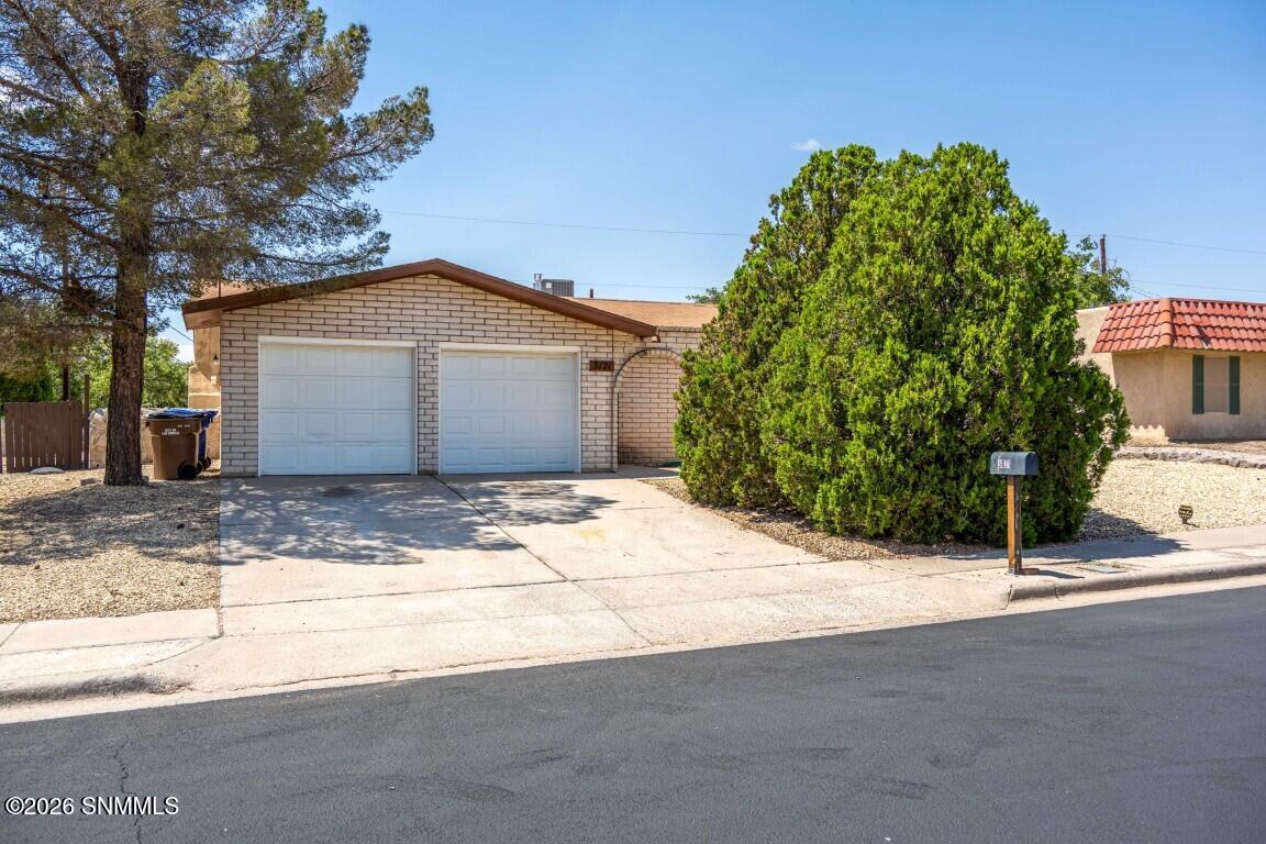 2-web-or-mls-Snappin Homes (Dyer3121)-2