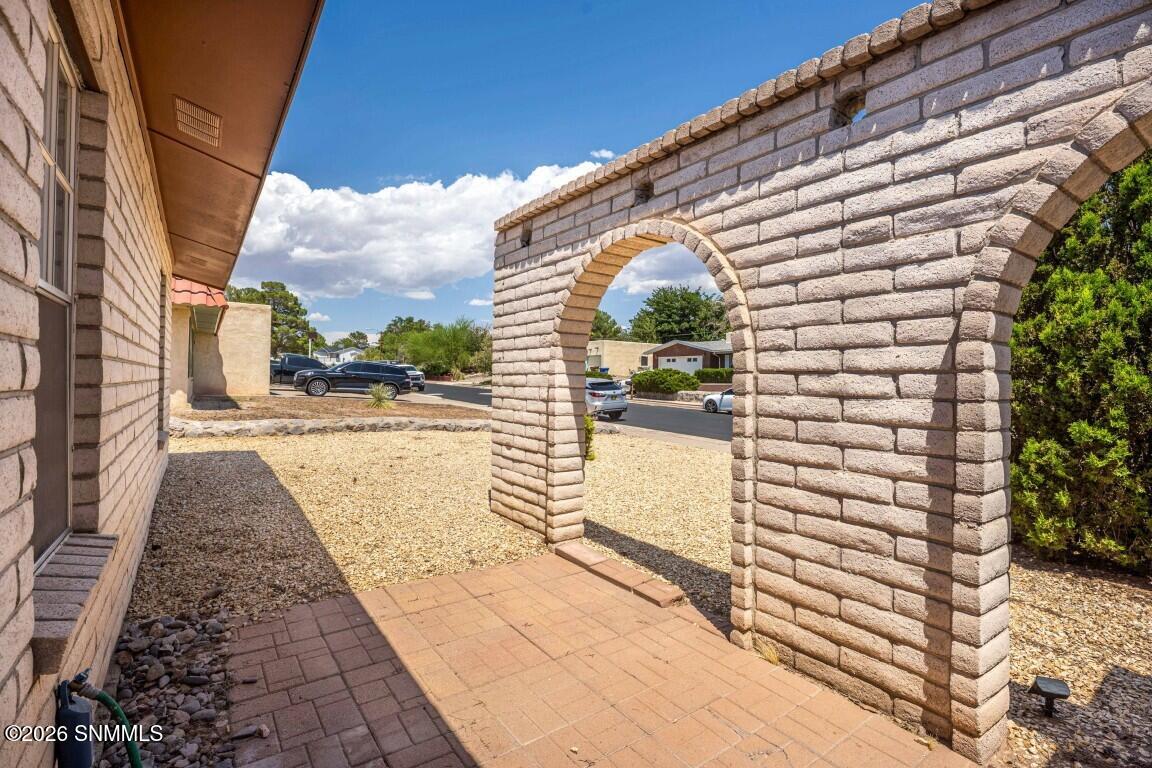 5-web-or-mls-Snappin Homes (Dyer3121)-5
