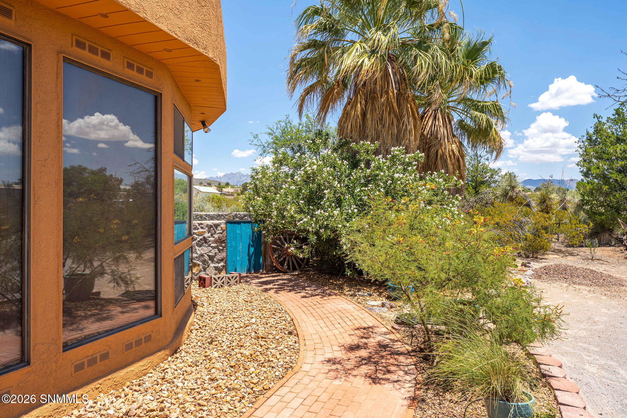 4-web-or-mls-Snappin Homes (Sotol4155)-4