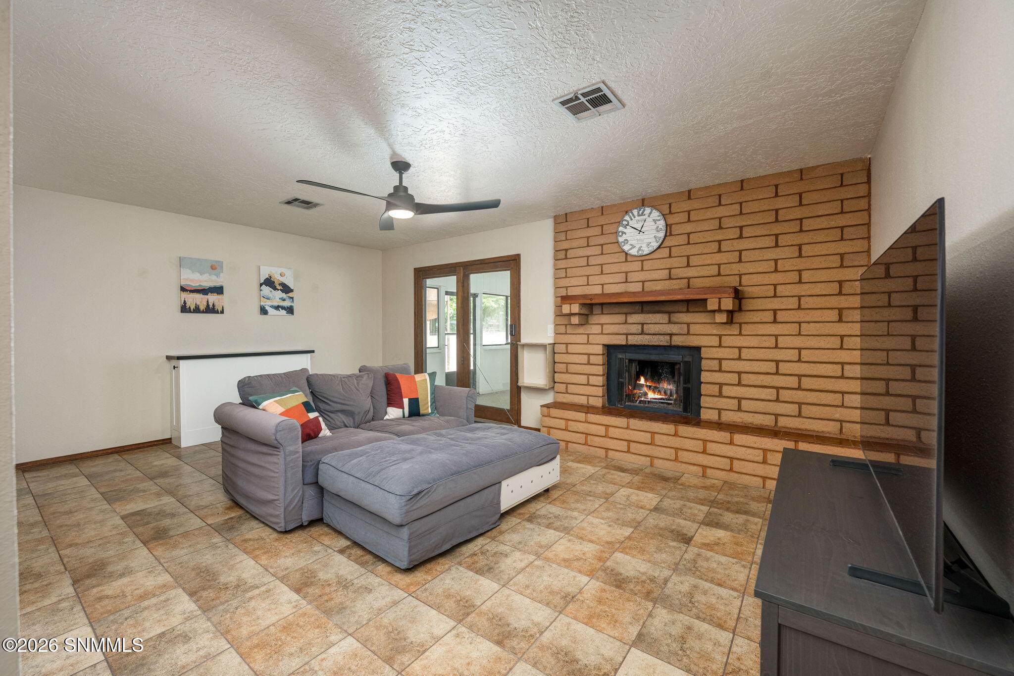 10-web-or-mls-Snappin Homes (Taylor651)-