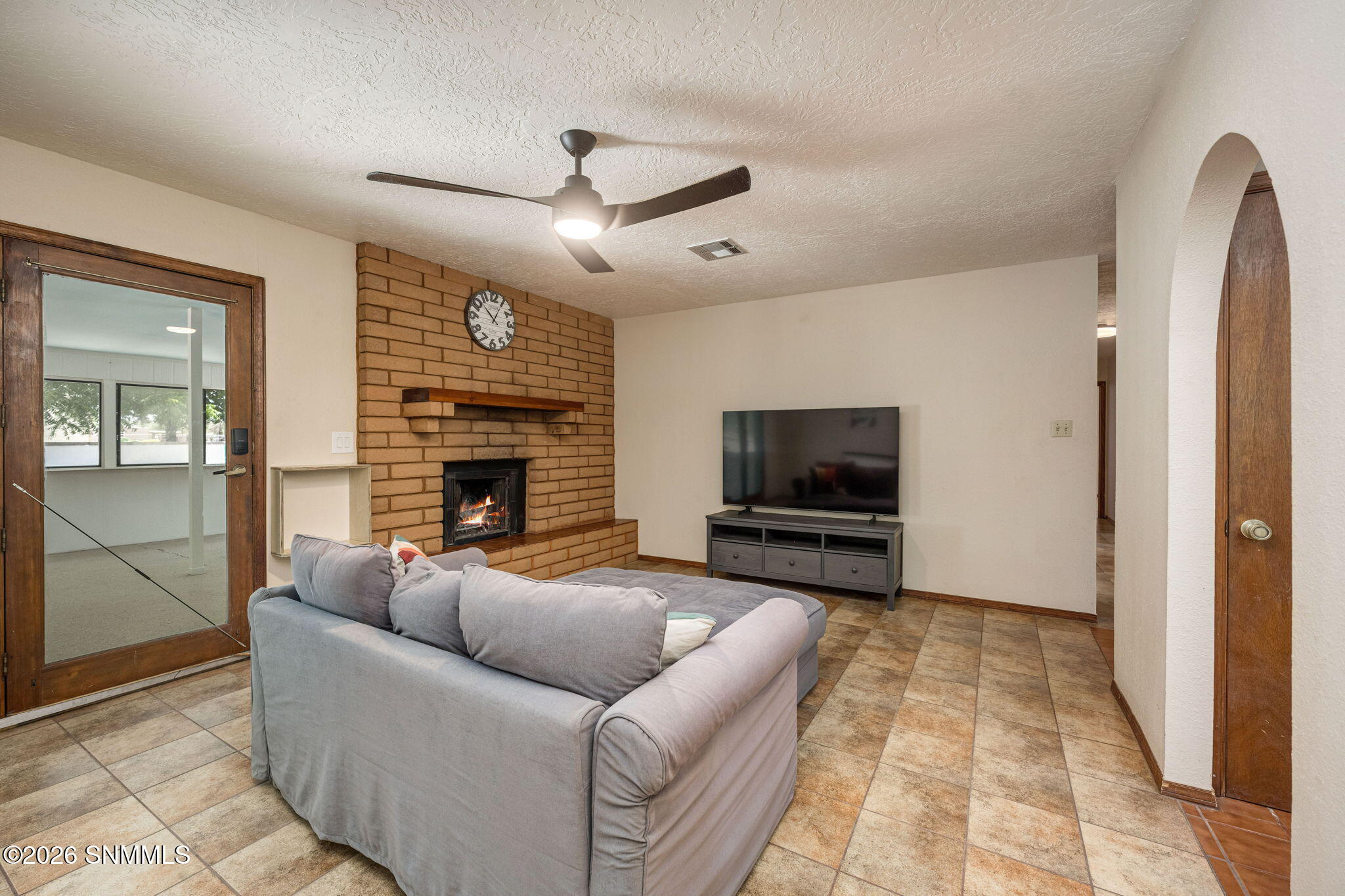 11-web-or-mls-Snappin Homes (Taylor651)-