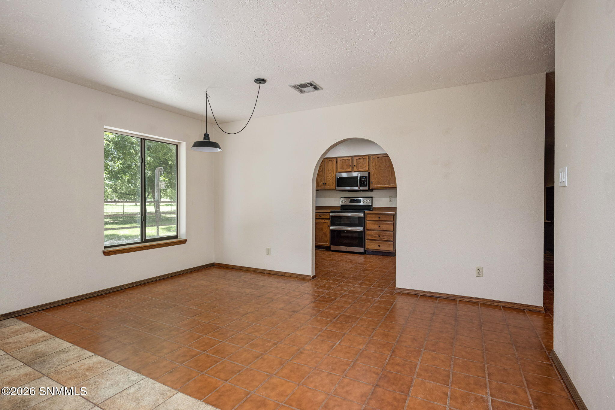 21-web-or-mls-Snappin Homes (Taylor651)-