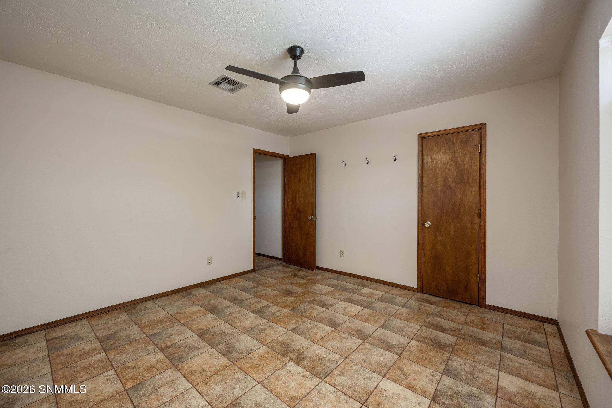 28-web-or-mls-Snappin Homes (Taylor651)-