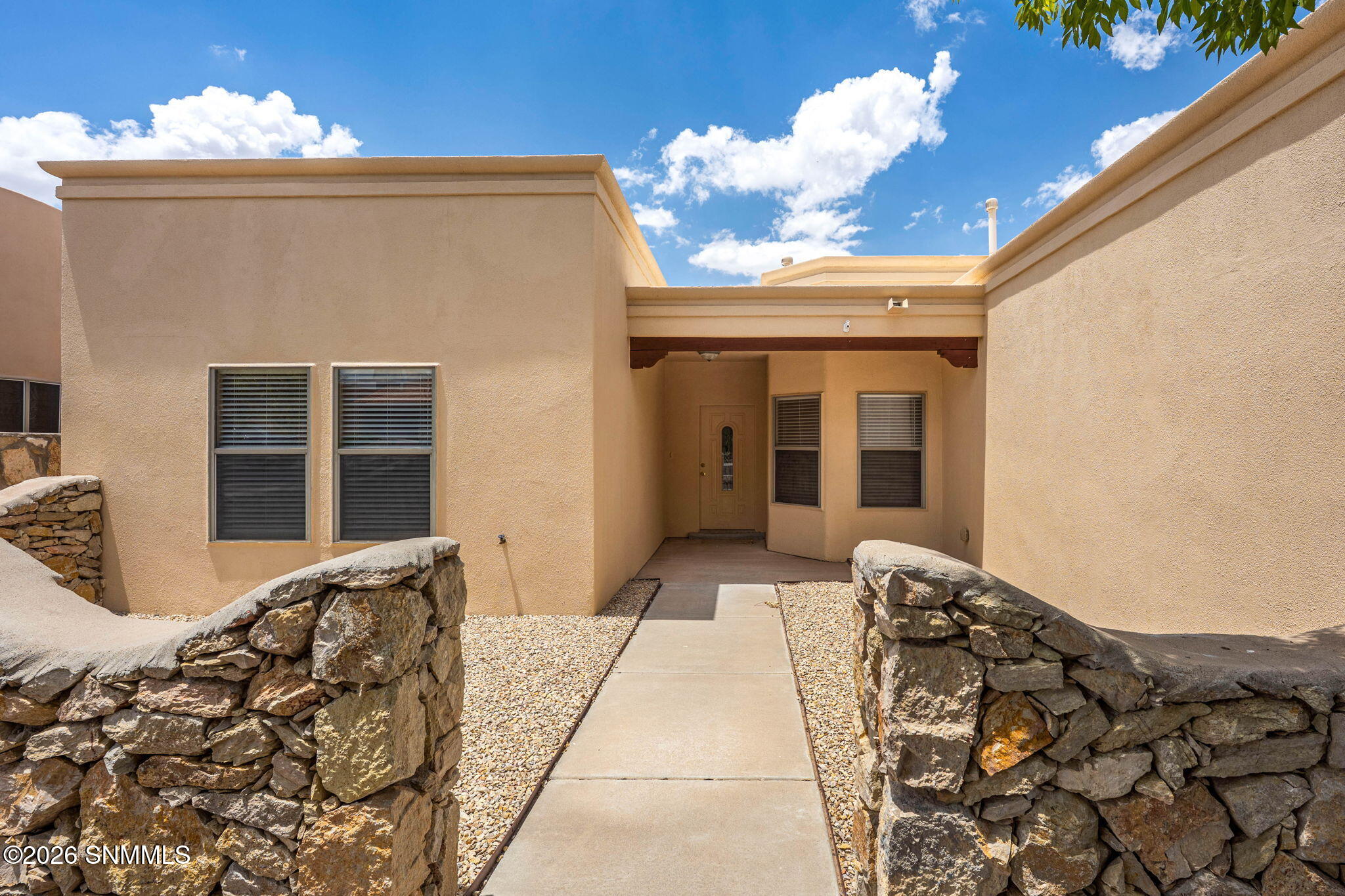 Front Yard Walkway