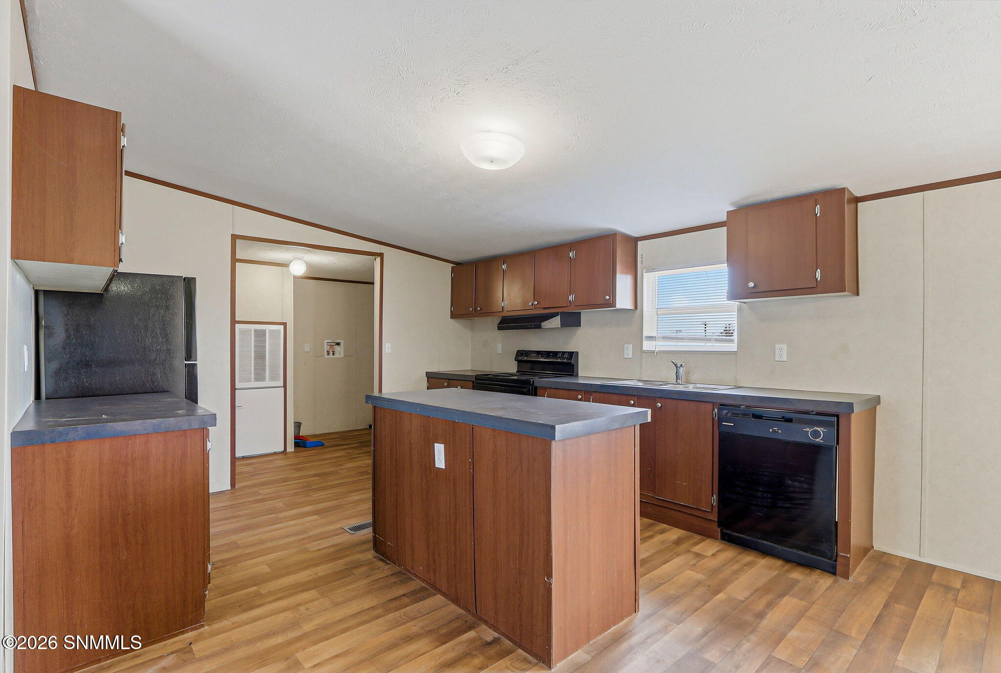 5355 jemez kitchen view
