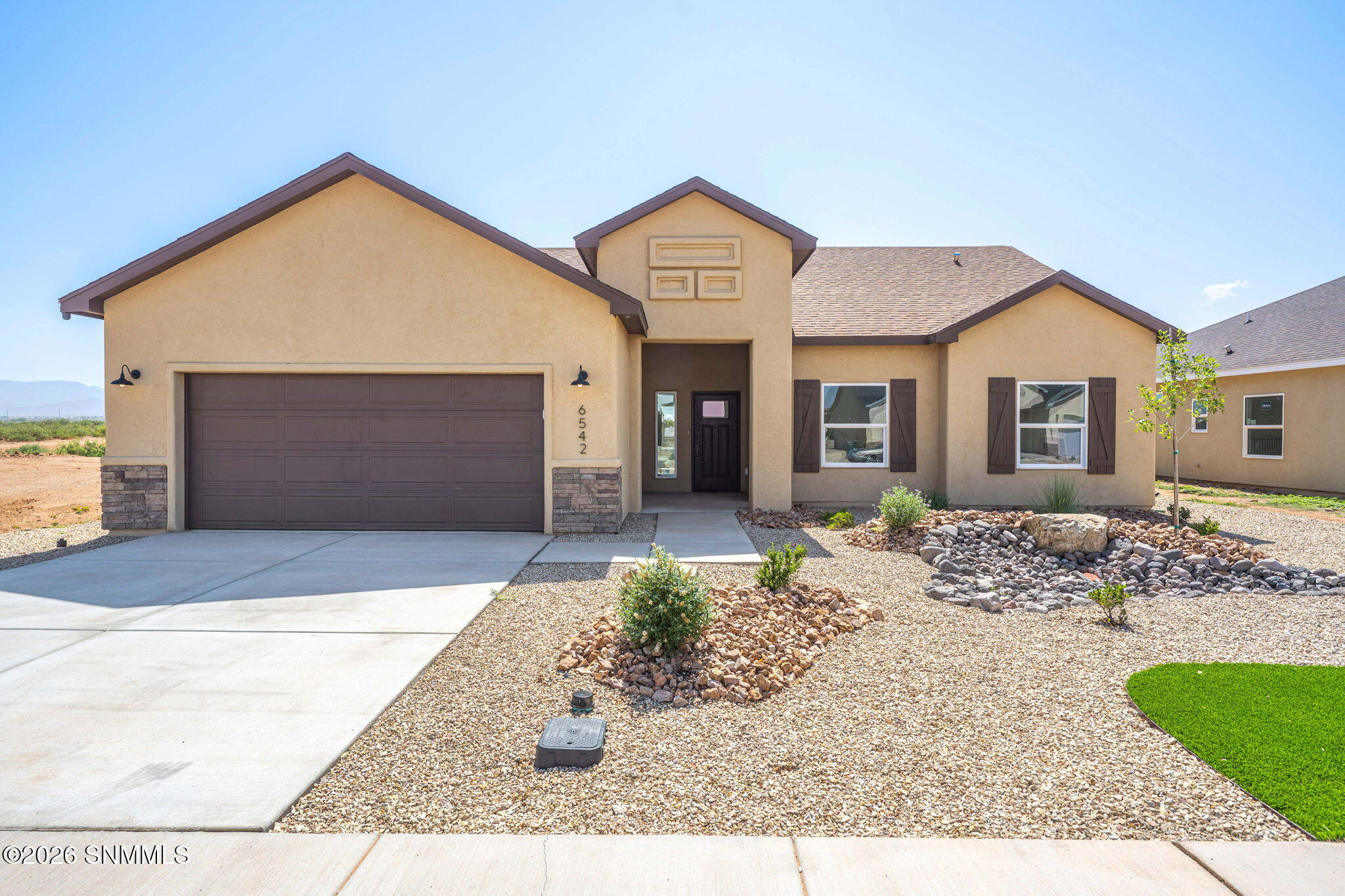2-web-or-mls-Snappin Homes (Swan6542)-2
