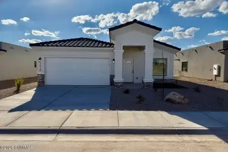 7525 Clarion Way, Las Cruces, New Mexico 88012, 3 Bedrooms Bedrooms, ,2 BathroomsBathrooms,Residential,For Sale,Clarion,2602268