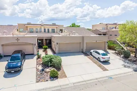 1252 Mission Nuevo Drive, Las Cruces, New Mexico 88011, 4 Bedrooms Bedrooms, ,2 BathroomsBathrooms,Residential,For Sale,Mission Nuevo,2602280