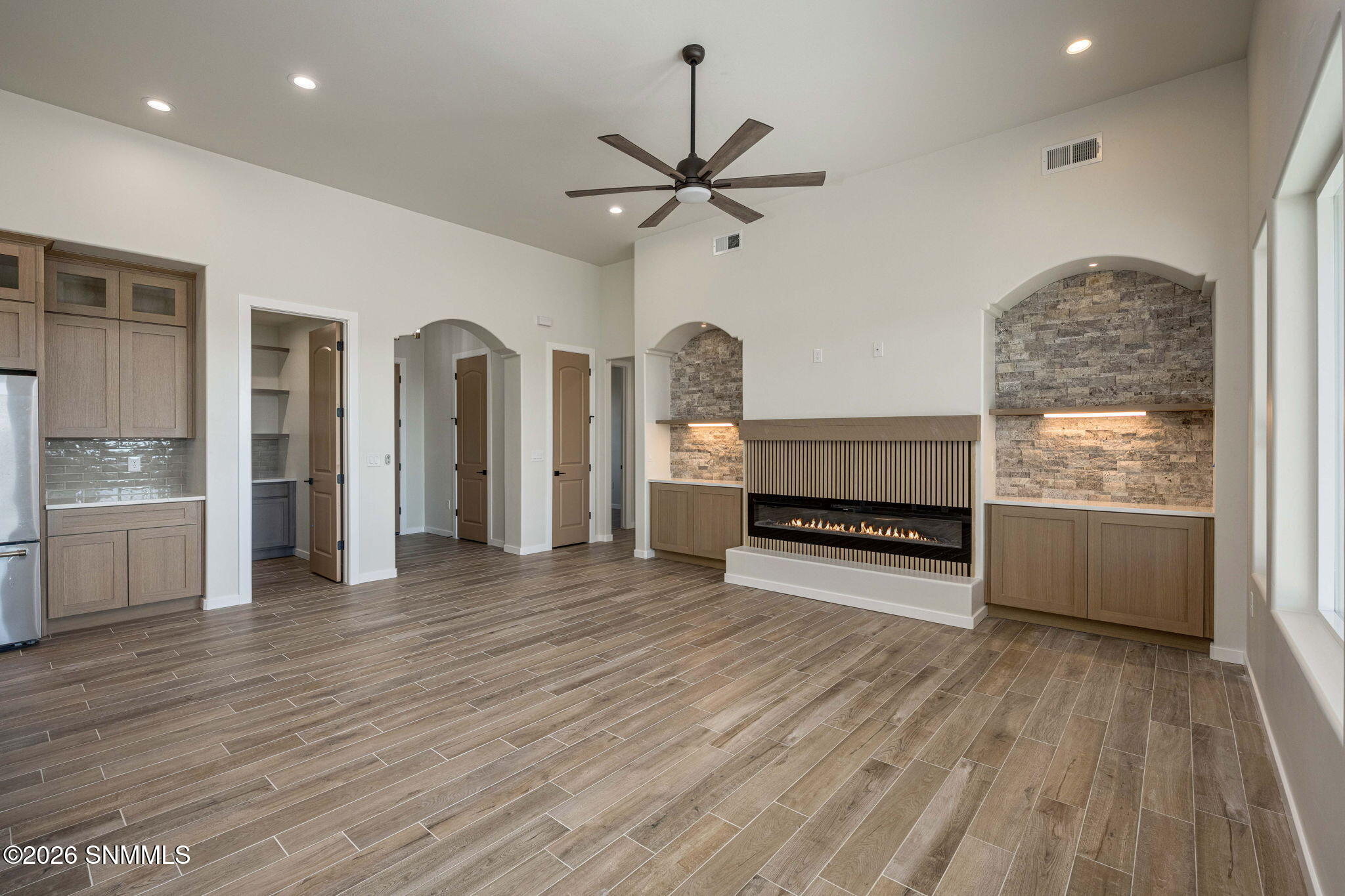9-web-or-mls-Snappin Homes (Kuehne2850)-