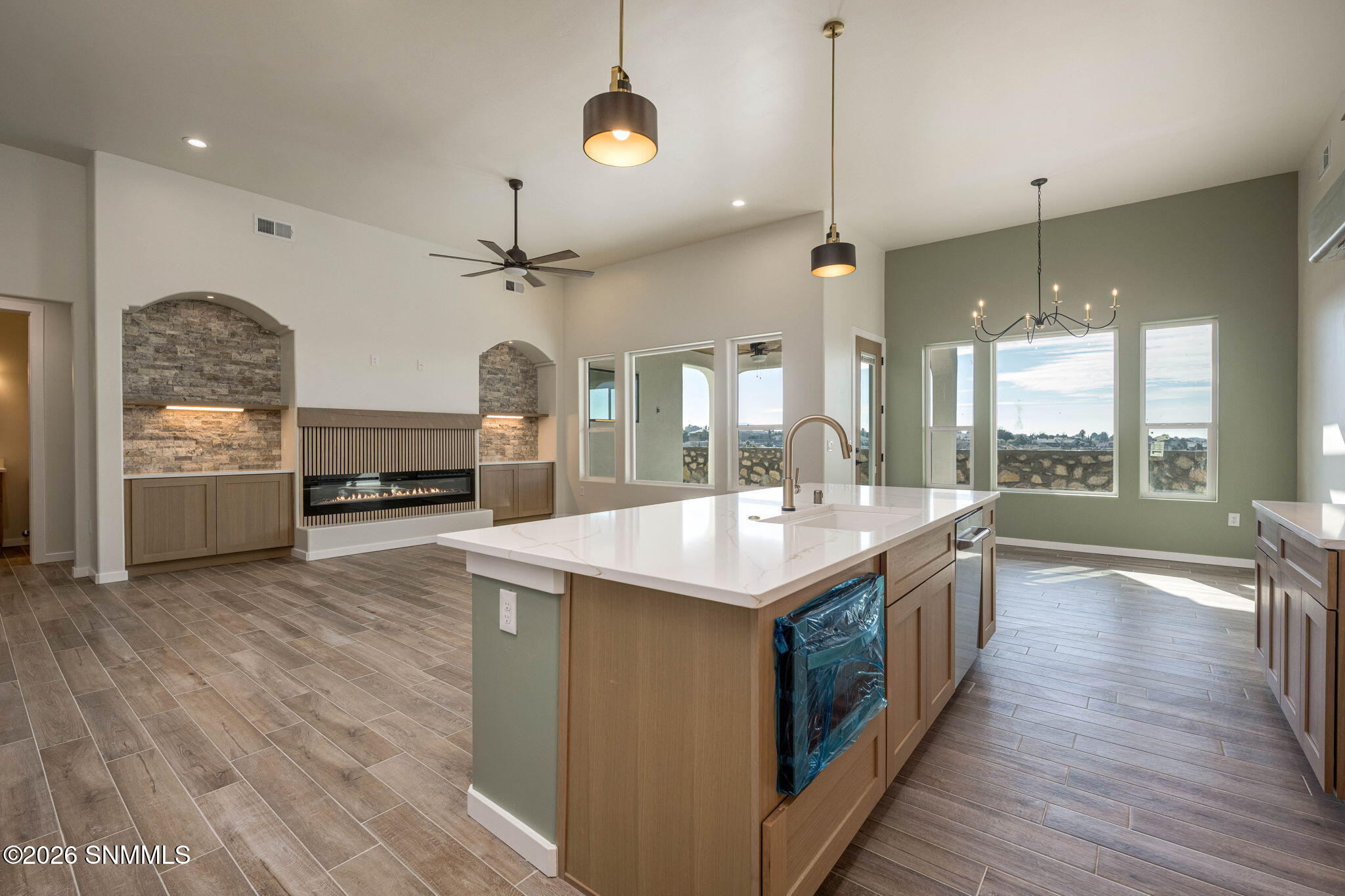 16-web-or-mls-Snappin Homes (Kuehne2850)