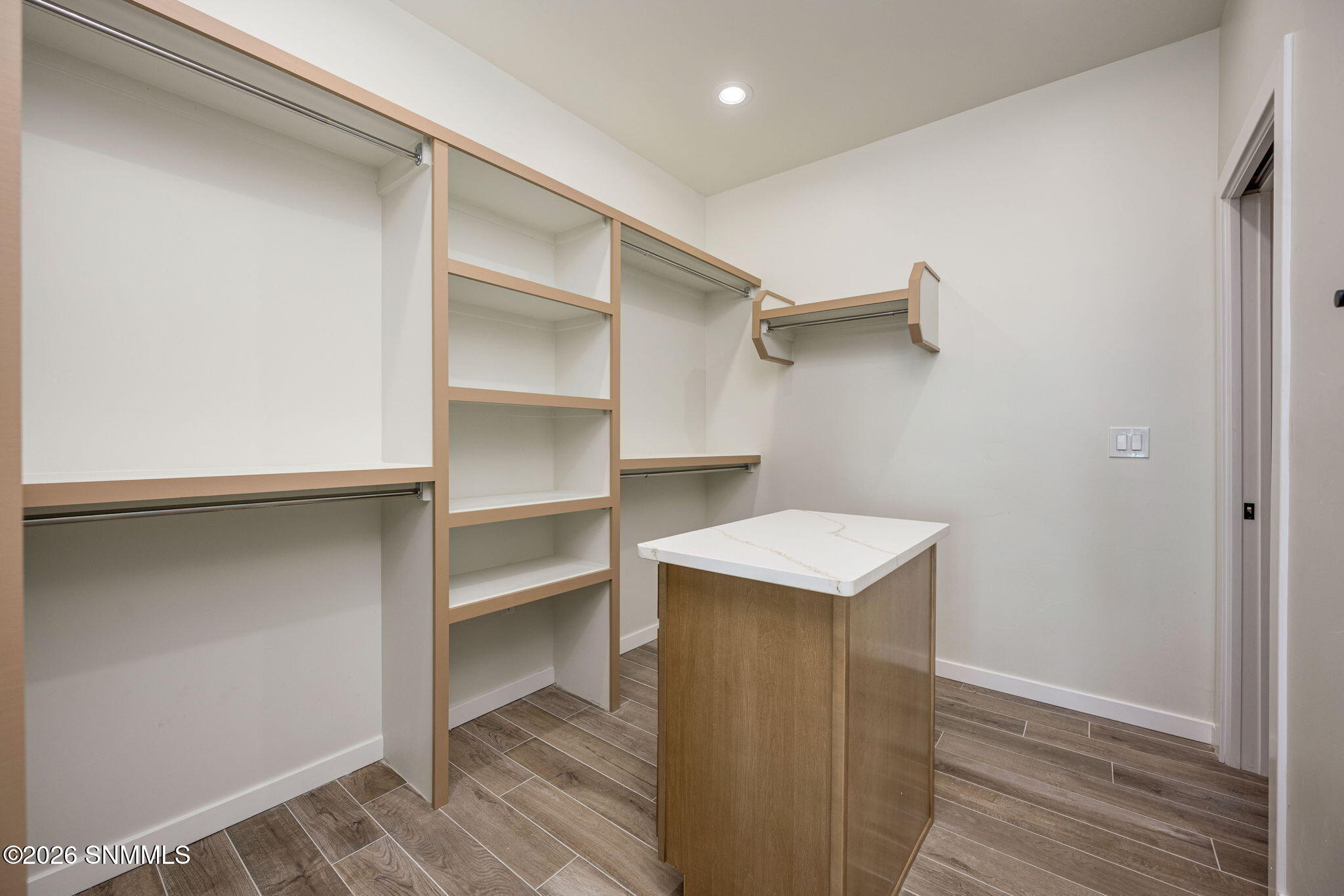 30-web-or-mls-Snappin Homes (Kuehne2850)
