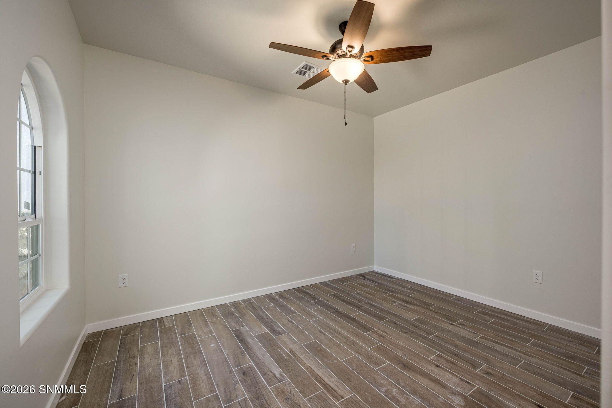 35-web-or-mls-Snappin Homes (Kuehne2850)