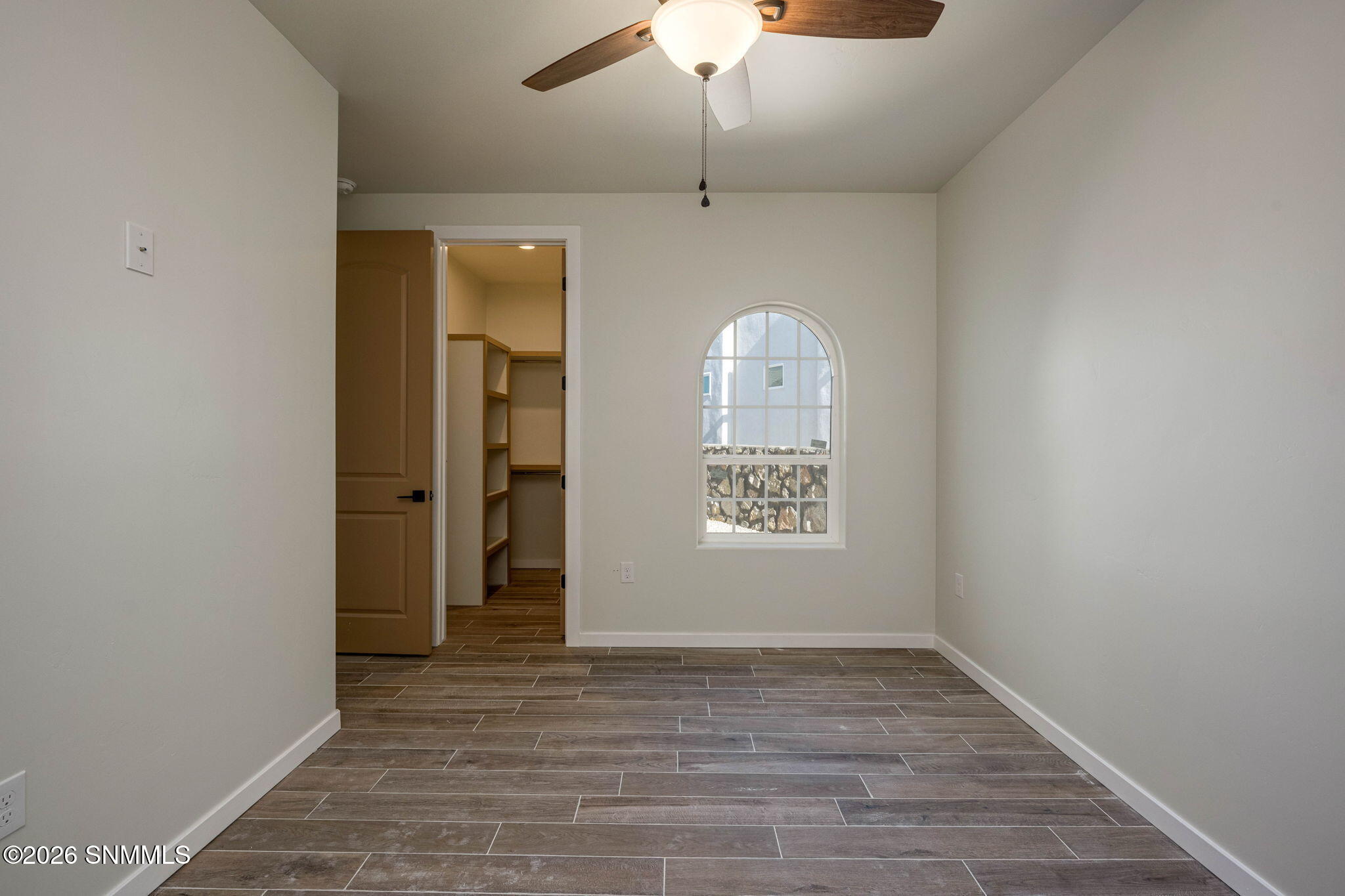 36-web-or-mls-Snappin Homes (Kuehne2850)