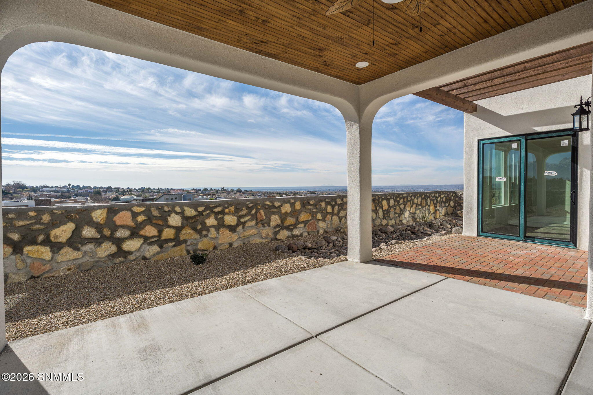 44-web-or-mls-Snappin Homes (Kuehne2850)
