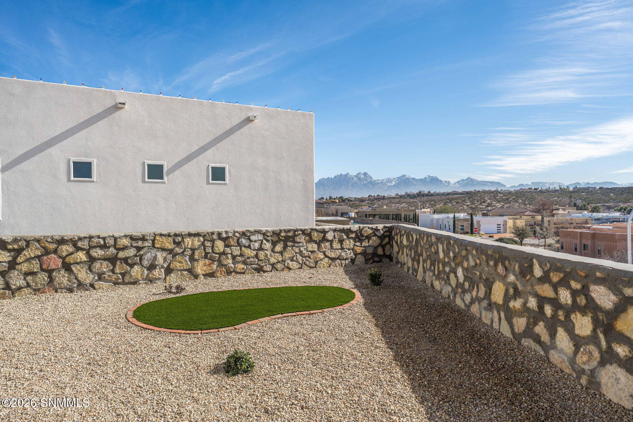 48-web-or-mls-Snappin Homes (Kuehne2850)