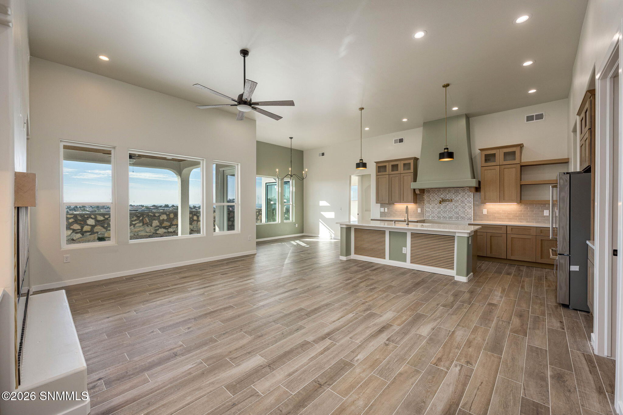 6-web-or-mls-Snappin Homes (Kuehne2850)-