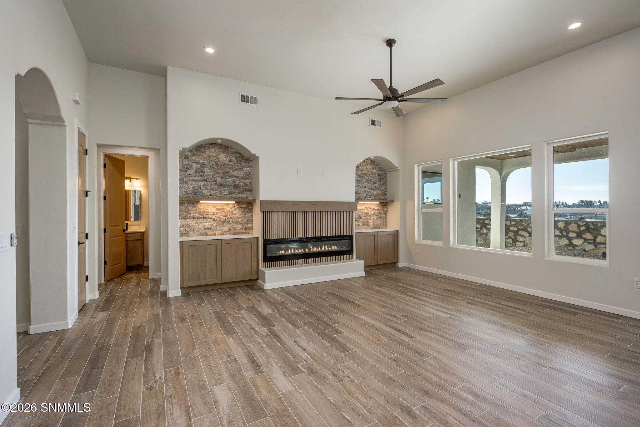 7-web-or-mls-Snappin Homes (Kuehne2850)-