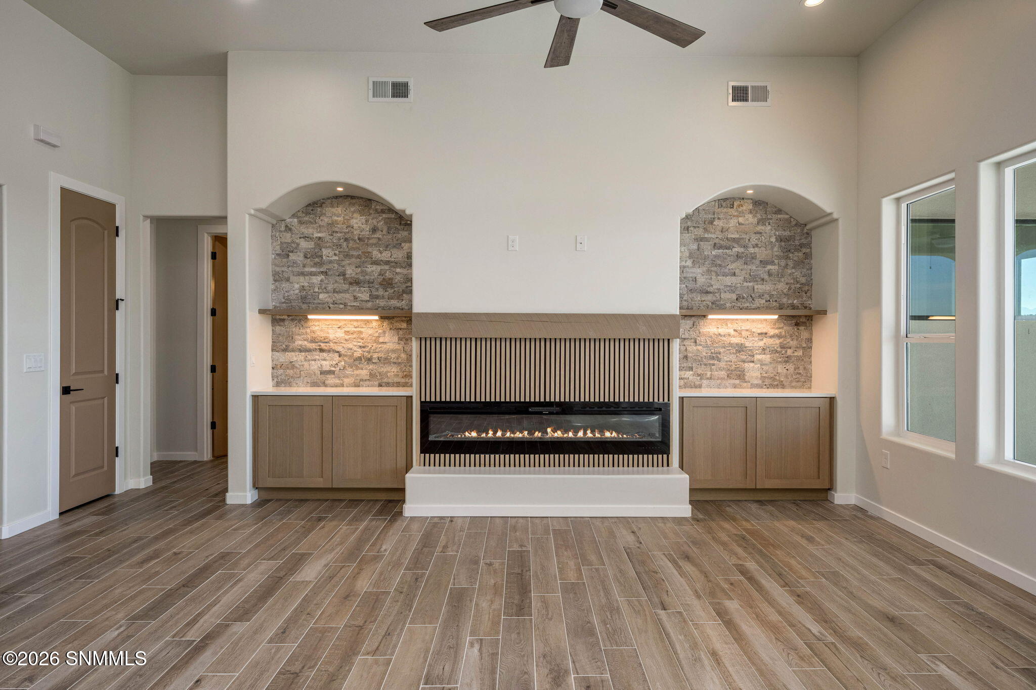 8-web-or-mls-Snappin Homes (Kuehne2850)-