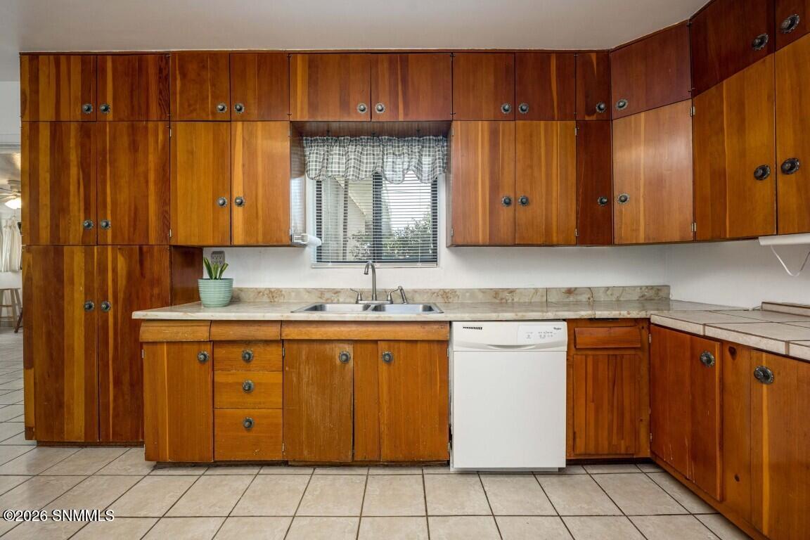 10-web-or-mls-Snappin Homes (Milton1320)