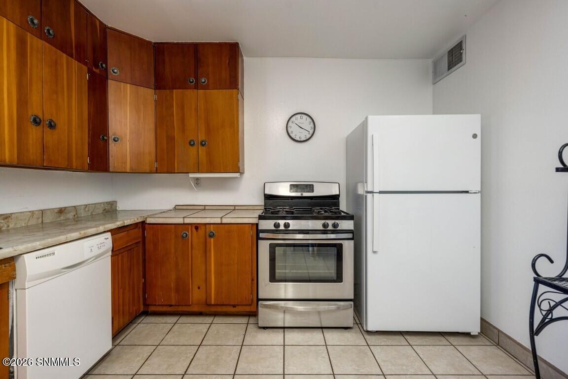 11-web-or-mls-Snappin Homes (Milton1320)