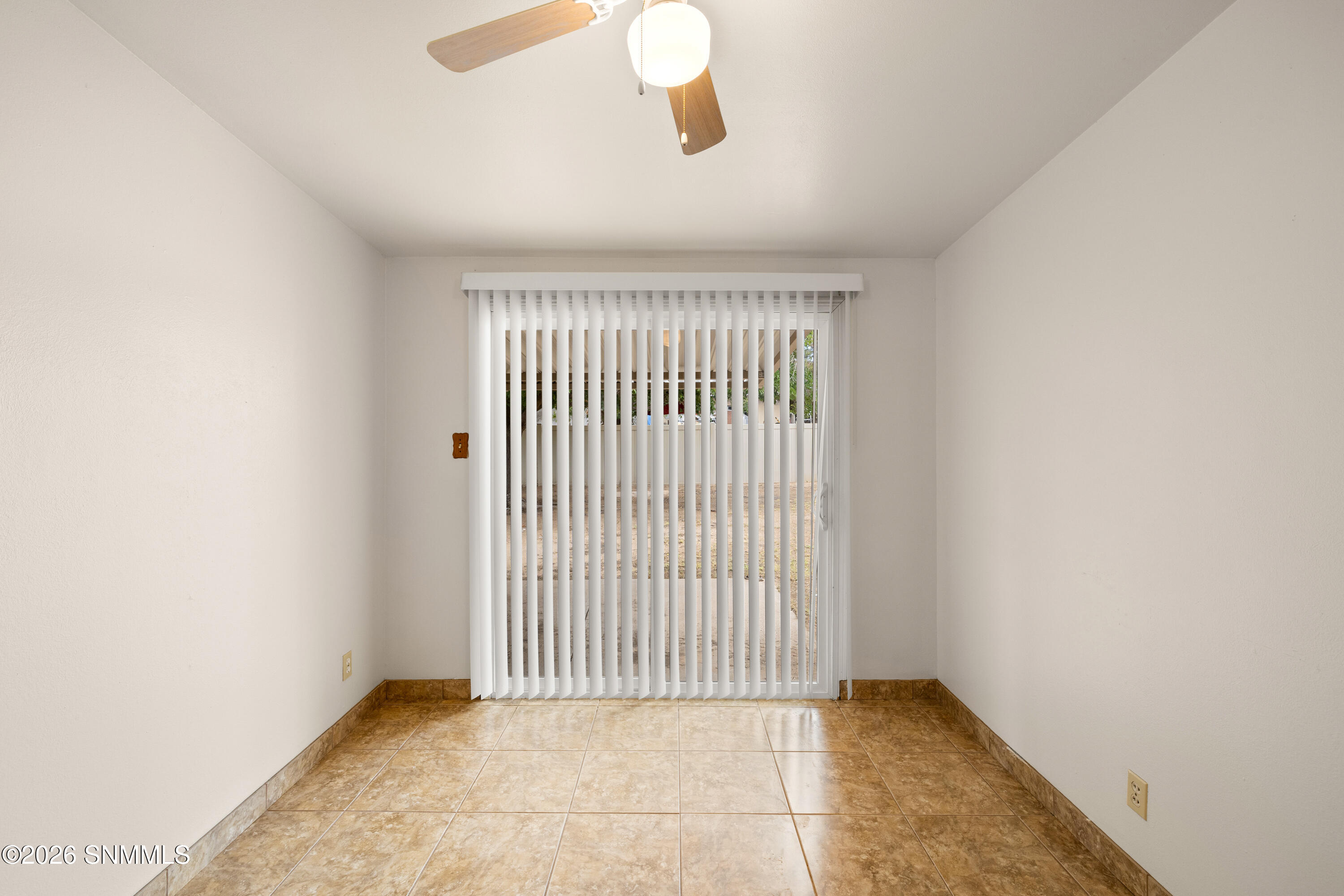 2117-Skyway-MLS-Camera-Guy-16