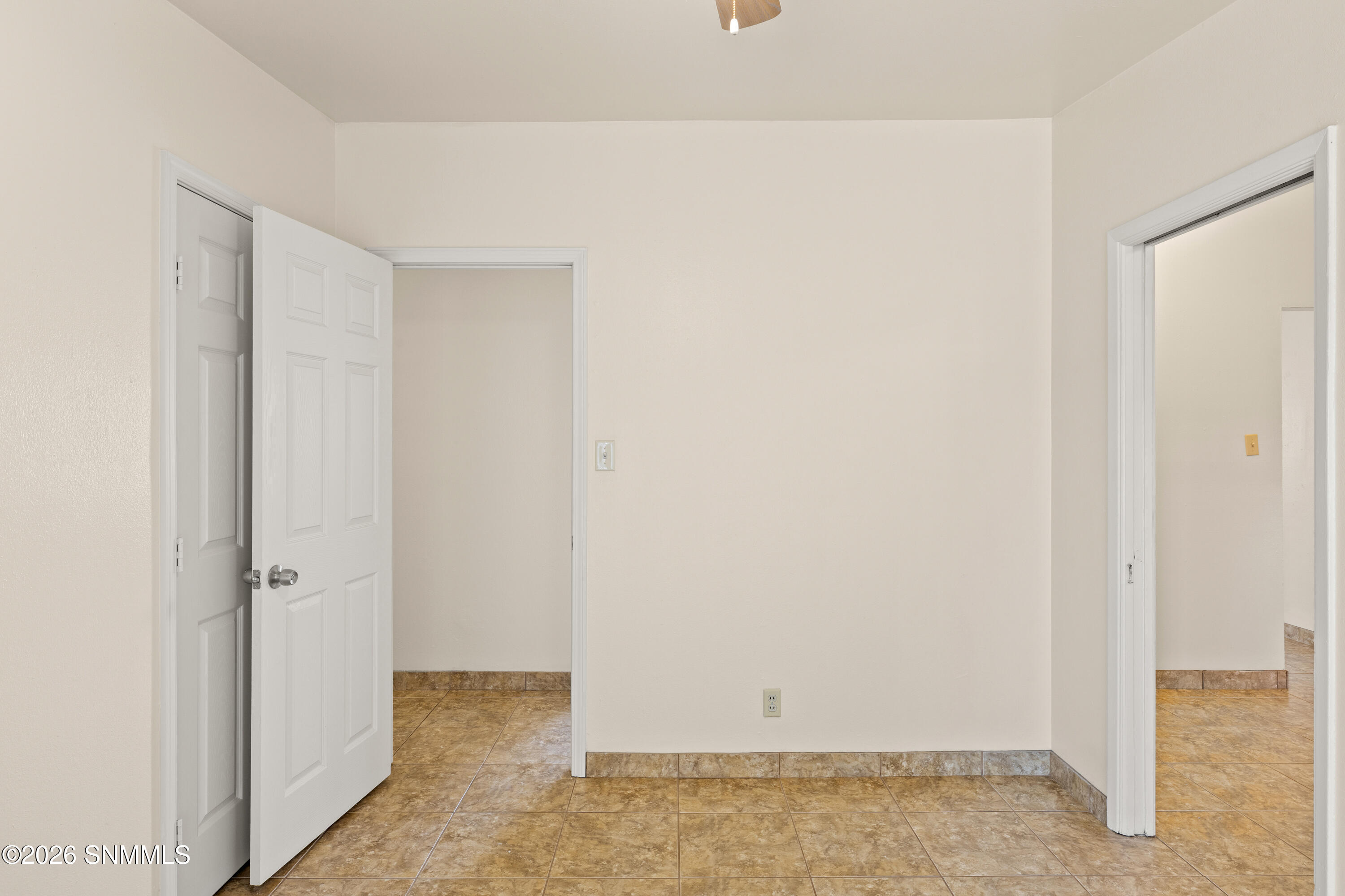 2117-Skyway-MLS-Camera-Guy-17