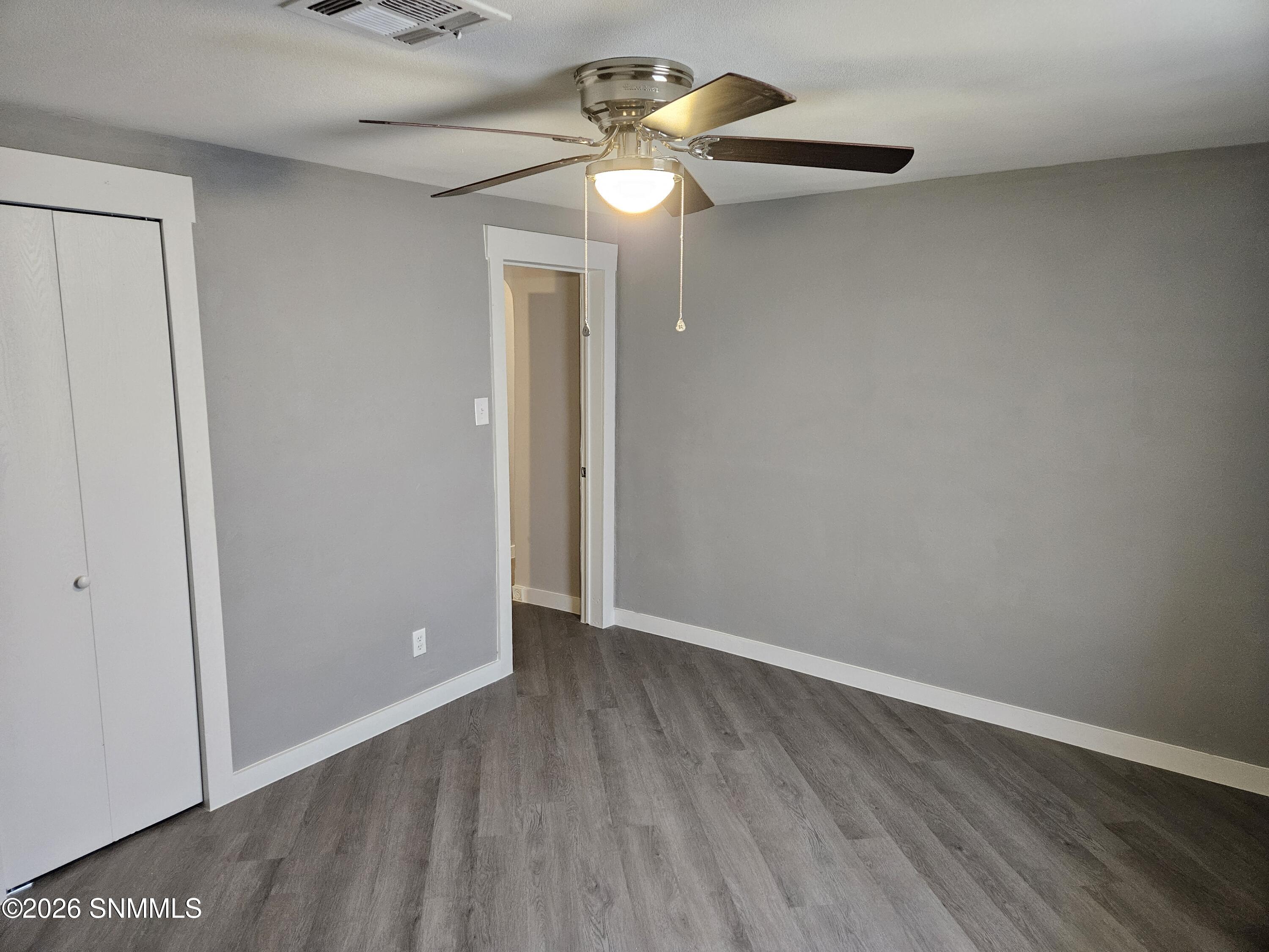 22-SecondBedroom